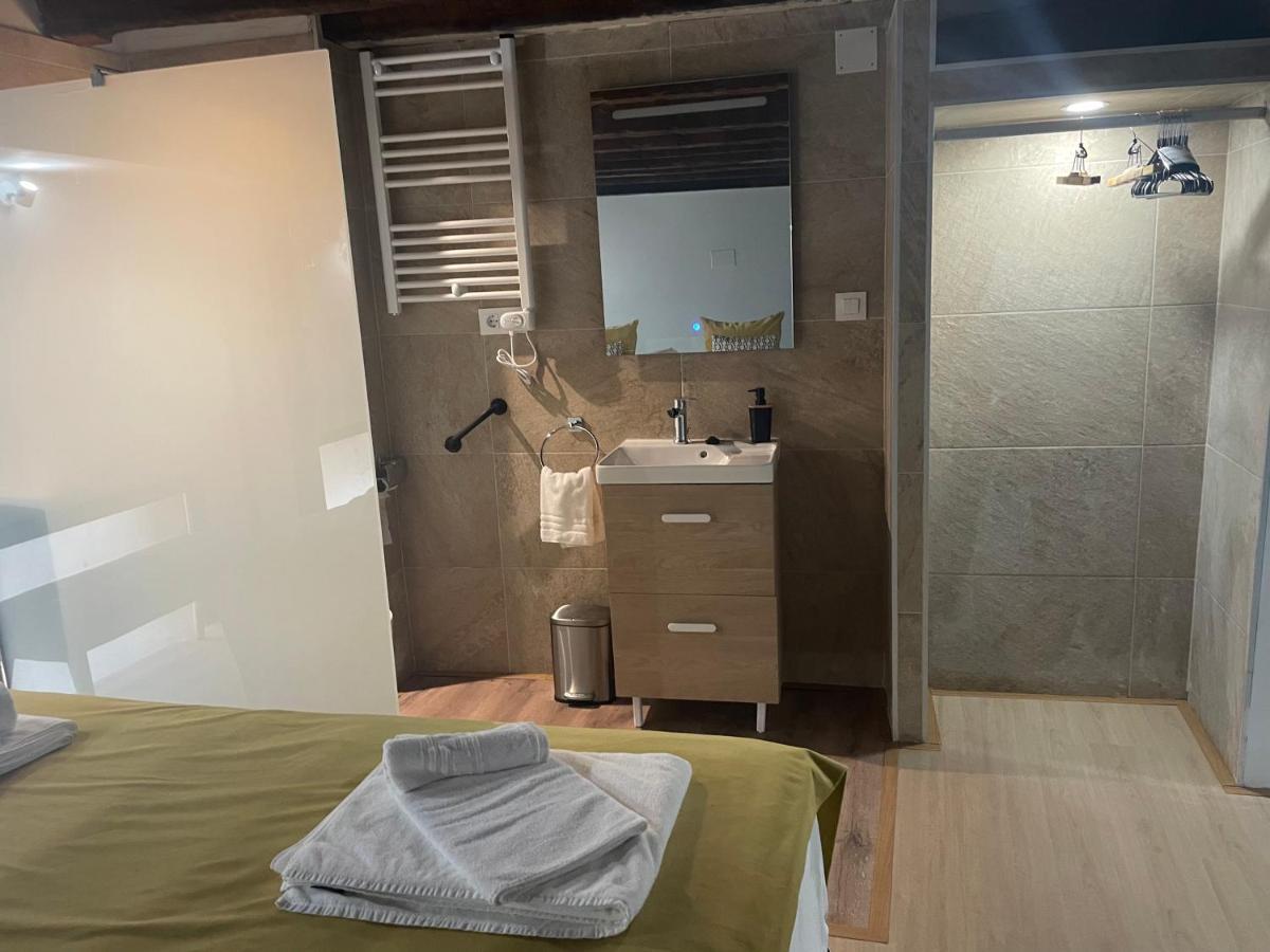 Experiencia En Triana Apartment Seville Luaran gambar